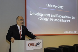 Ministro de Hacienda expone sobre desarrollo y regulación de mercado de capitales local en el marco del Chile Day 2017.