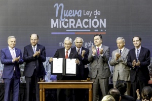  El ministro de Hacienda, Felipe Larraín, participó hoy en La Moneda del anuncio de las indicaciones al Proyecto de Ley de Migración