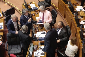 Tras exponer en Enade, el Ministro de Hacienda, Felipe Larraín, retomó hoy la discusión del Presupuesto 2019 en la Sala del Senado.