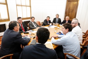 El Ministro de Hacienda, Felipe Larraín, se reunió esta tarde con los presidentes de las subcomisiones de la Comisión Mixta de Presupuesto.