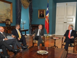 Ministro de Hacienda participa junto al Presidente Piñera en reunión con el Comité Ejecutivo de la CPC.
