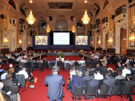 Sesión Plenaria de Reunión de Primavera 2010 del Instituto de Finanzas Internacionales (IIF), realizada en Hofburg Palace.