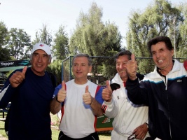 TELETON 2010: Ministro de Hacienda, Felipe Larraín, juega partido amistoso de tenis con  destacados deportistas y tenistas discapacitados 