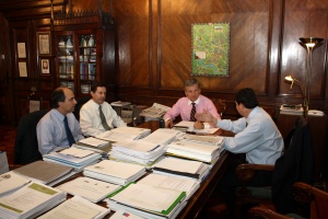 Ministro de Hacienda, Felipe Larraín, sostiene reunión de coordinación con presidente del Banco Central