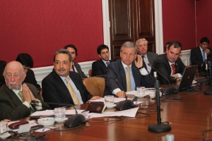 Ministro Felipe Larraín asiste a sesión especial en el ex Congreso