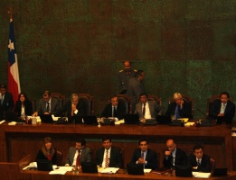 Ministro de Hacienda participa de la votación en particular de la Reforma Tributaria
