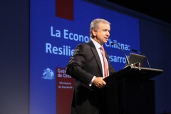 El ministro Larraín en la Conferencia Anual BCI