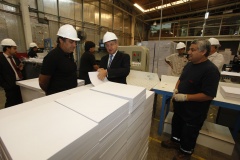 Hoy, el ministro Felipe Larraín comentó las cifras de desempleo en la fábrica de útiles escolares Artel